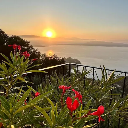 Praechtige Villa In Spektakulaerer Lage Corfu (city)