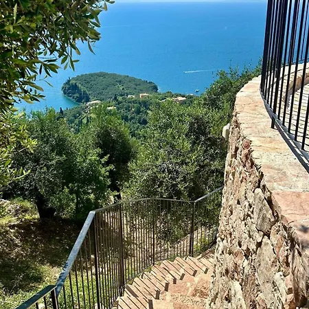 Praechtige Villa In Spektakulaerer Lage Case de vacanță